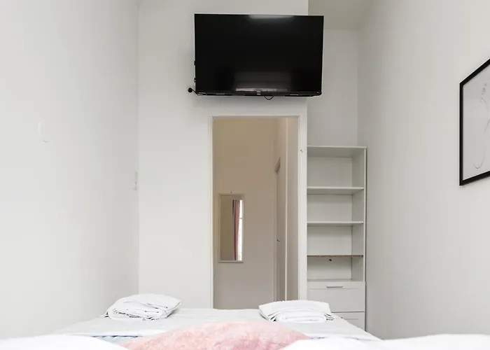 Luxury 6-bedroom Near Millennium * Βιέννη