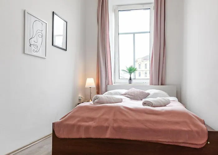 Luxury 6-bedroom Near Millennium Διαμέρισμα Βιέννη